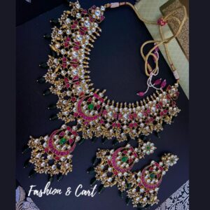 Pink Antique Kundan Necklace Set